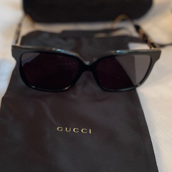 HPπSUNGLASS NEW GUCCI Authentic Black Beige Gray Eyewear Rectangle Velvet Case - Picture 8 of 11